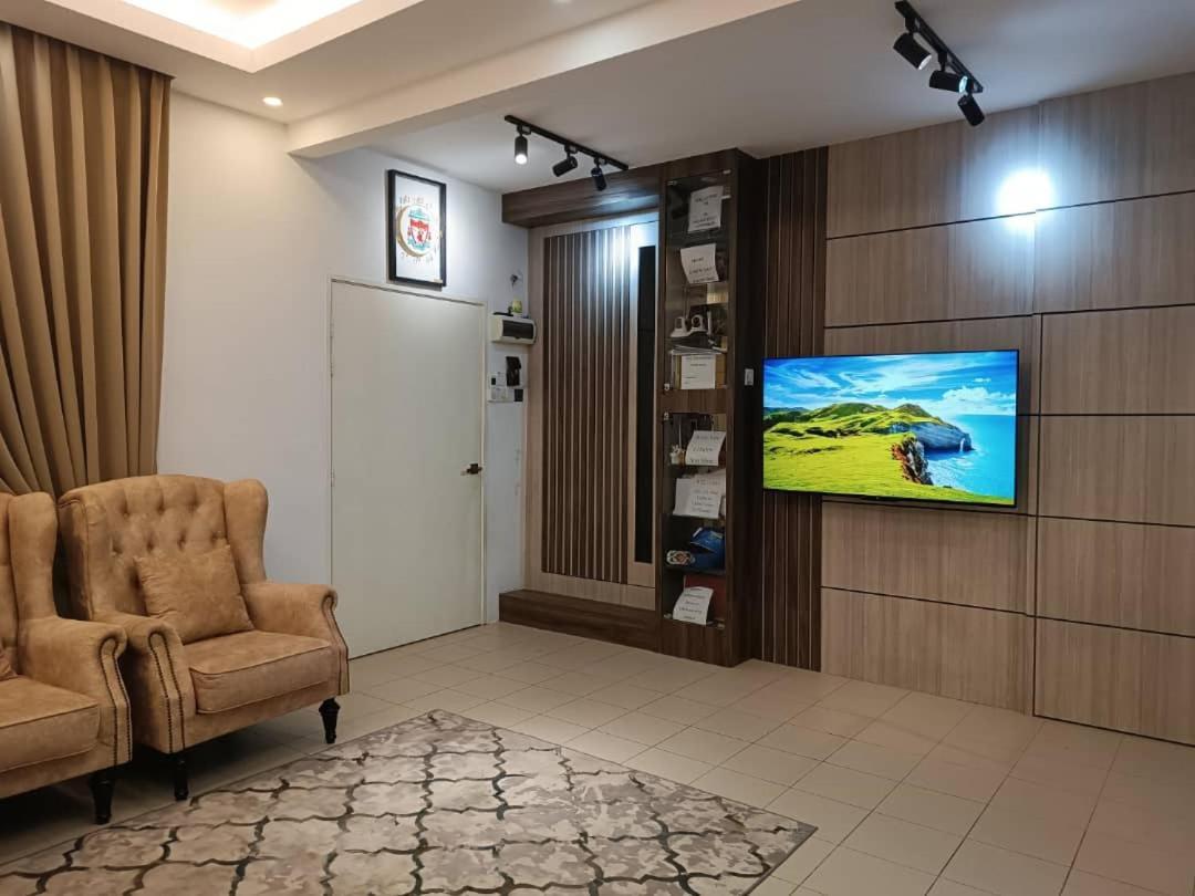In Homestay Corner バトゥー・パハト エクステリア 写真