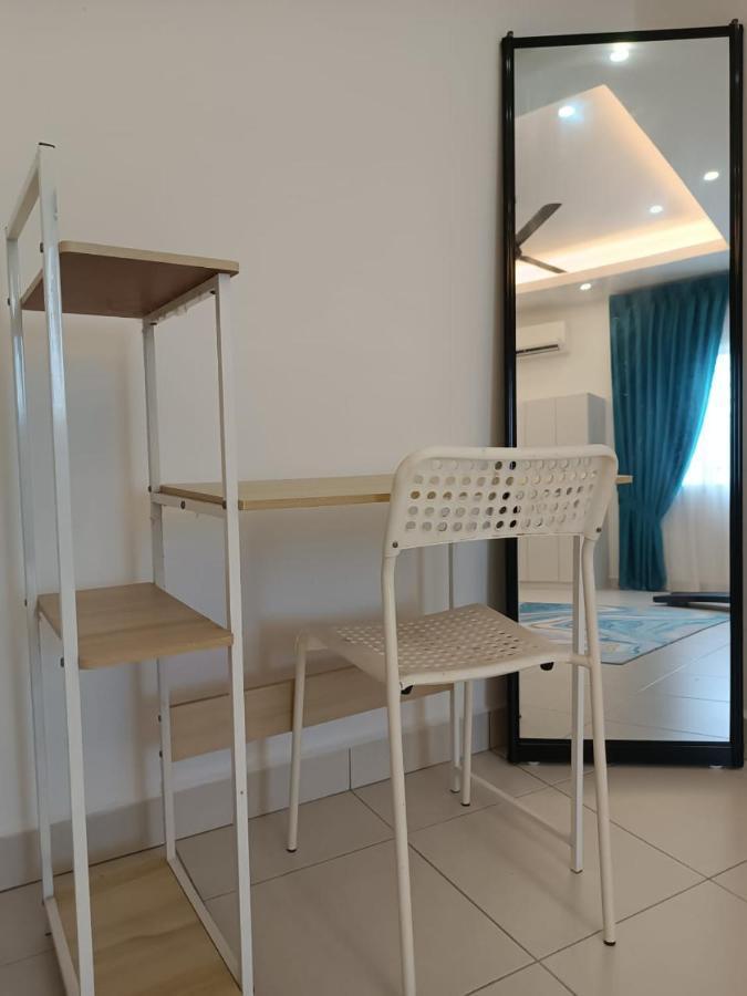 In Homestay Corner バトゥー・パハト エクステリア 写真